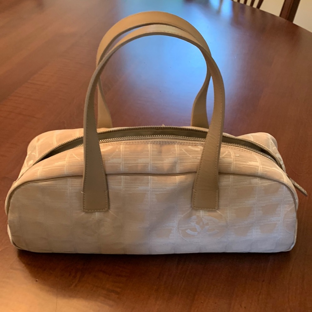 Cute Chanel purse